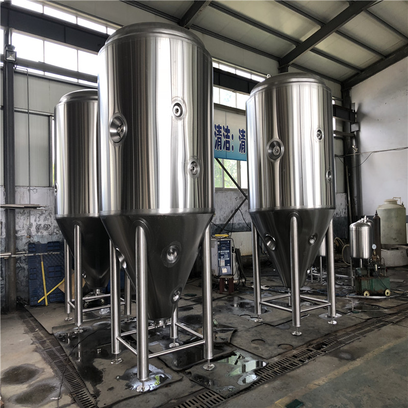 150 gallon stainless steel conical fermenter 250 gallon brewing system WEMAC Y041